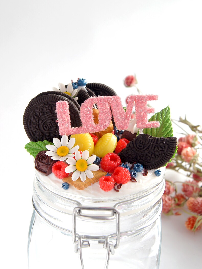 Банка 1 литр LOVE конфетница с декором из полимерной глины