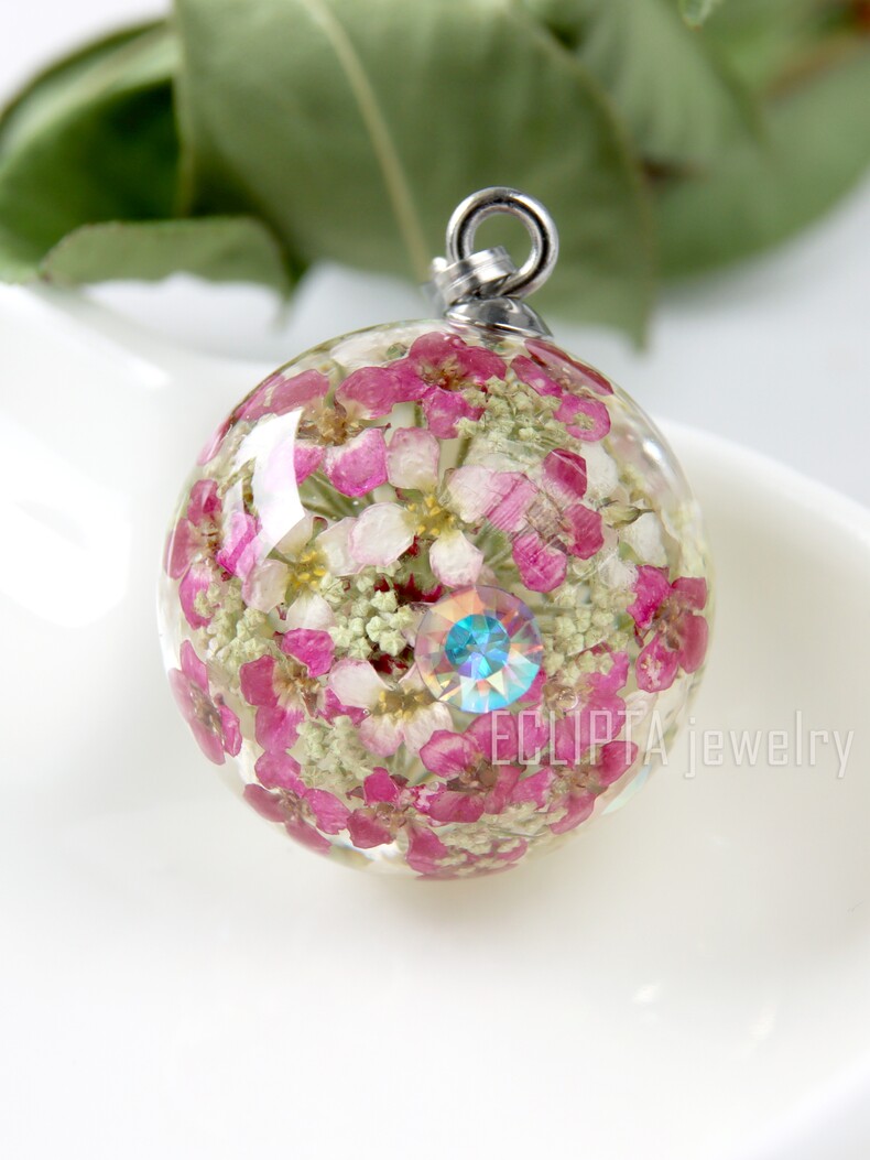 Кулон-шар 20 мм розовые цветы в эпоксидной смоле, подарок девушке